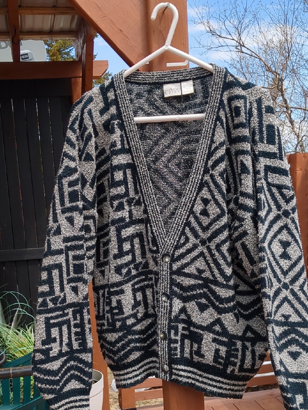 -VINTAGE- Patterned Cardigan Gray And Black Size L Ash Creek Trading